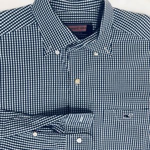 Vineyard Vines Tucker shirt Medium